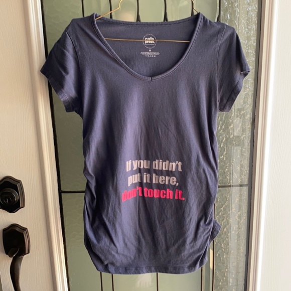 Pregnancy T-shirt - Picture 1 of 4